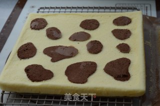 奶牛纹蓝莓蛋糕卷的做法步骤：12