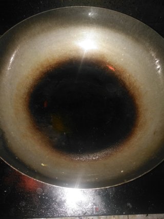 虾皮炒菜瓜的做法步骤：2