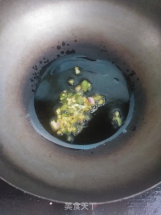 虾皮炒菜瓜的做法步骤：3