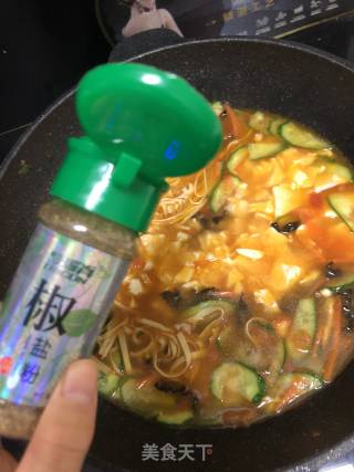 好喝的酸辣汤的做法步骤：10