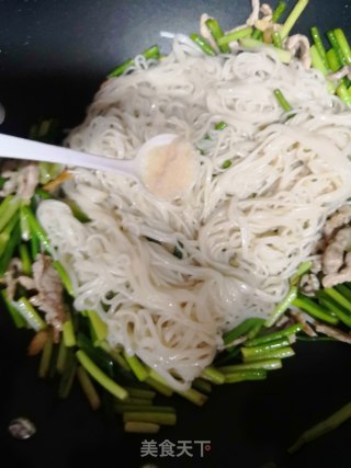蒜苔肉丝烩面的做法步骤：7