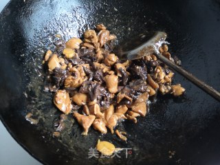 #肉食#鸡腿炖红蘑的做法步骤：10