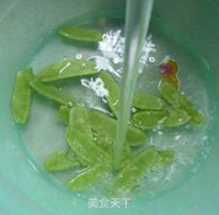 开洋扁豆炒鸡蛋的做法步骤：5