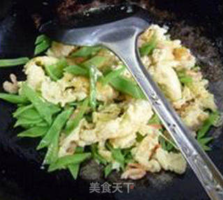 开洋扁豆炒鸡蛋的做法步骤：9