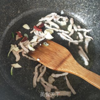芹菜土豆丝的做法步骤：4