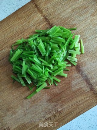 豆腐干炒芹菜的做法步骤：5