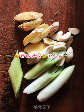 ????‍????仙草烹饪????cooking????‍????：????祥瑞妈咪????美食控????之香辣蟹的做法步骤：2