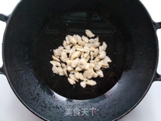 韭菜炒蛤蜊的做法步骤：3