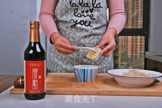 醋泡海蜇头——酸香爽脆的口感太好吃的做法步骤：4