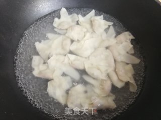 猪肉槐花酸汤馄饨的做法步骤：15