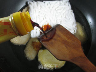 鲜素鸡烧土豆粉的做法步骤：7