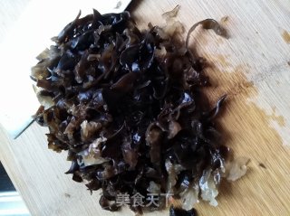 月子餐系列1:焯水素三丝的做法步骤：1