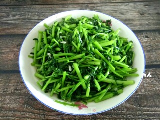 蒜蓉茼蒿的做法步骤：8