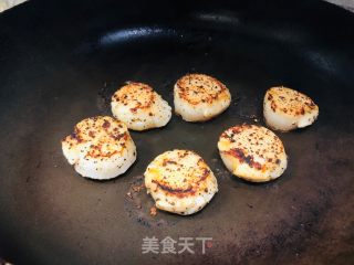 蒜香煎带子的做法步骤：4