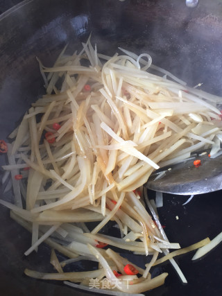 炒土豆丝的做法步骤：4