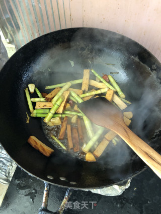 野笋豆芽酱干的做法步骤：3