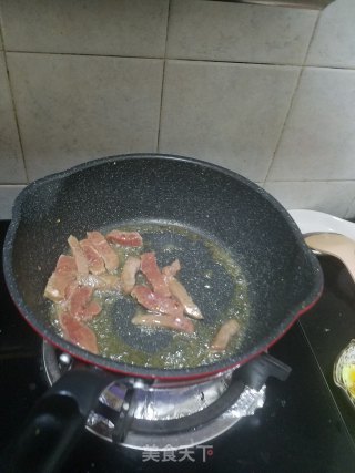 蒜薹炒牛柳的做法步骤：3