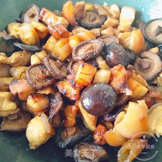 猪腿肉烧香菇的做法步骤：14