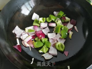 洋葱青椒炒猪肝的做法步骤：5