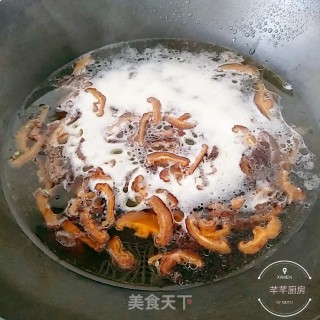 鸡肉丸子菠菜汤的做法步骤：6
