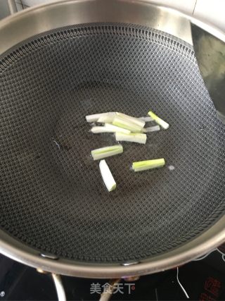 芦笋炒海参的做法步骤：6