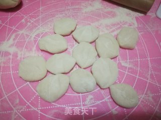 猪肉槐花饺的做法步骤：7