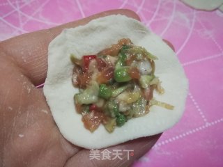 猪肉槐花饺的做法步骤：9