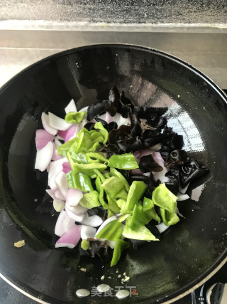 炒葱头的做法步骤：7