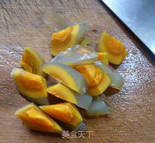 皮蛋炒莴笋的做法步骤：6