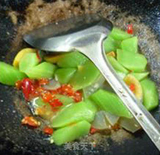 皮蛋炒莴笋的做法步骤：10