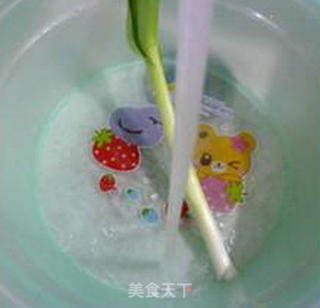 火腿肠炒笋尖的做法步骤：4