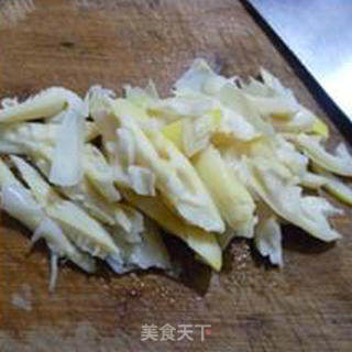火腿肠炒笋尖的做法步骤：6