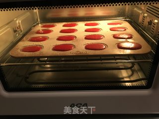 红丝绒柠香玛德琳的做法步骤：7