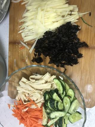 家常拌花菜的做法步骤：2