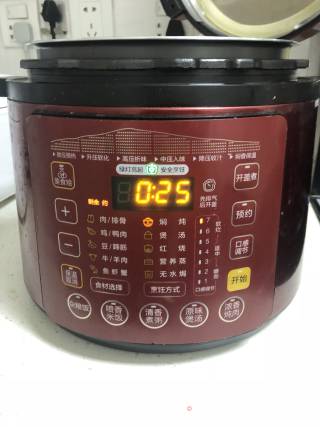 豆角炖排骨的做法步骤：2