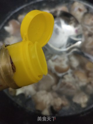 香芋蒸猪手的做法步骤：2
