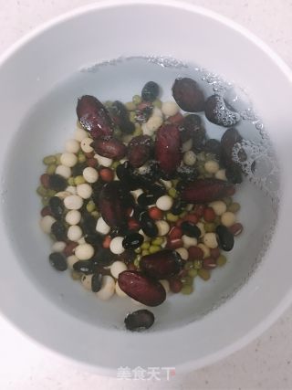 杂粮豆浆的做法步骤：2