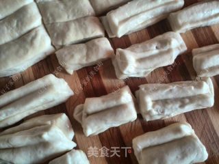 自家炸的油条的做法步骤：7