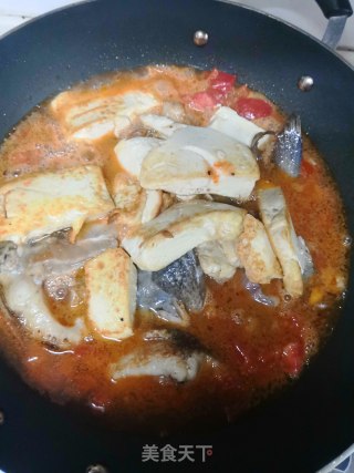 啤酒焖豆腐鱼的做法步骤：6