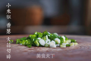 凉拌金针菇的做法步骤：1