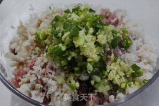 莲藕猪肉馅锅贴的做法步骤：7