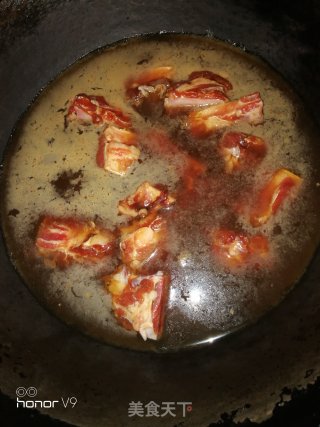 蒜香红烧排骨的做法步骤：2