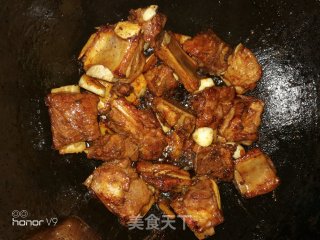 蒜香红烧排骨的做法步骤：5