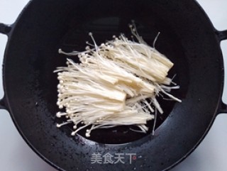 蒜香竹笋拌金针的做法步骤：3