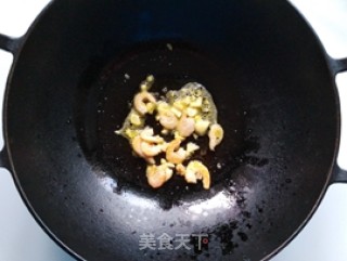 西葫芦炒开洋的做法步骤：5