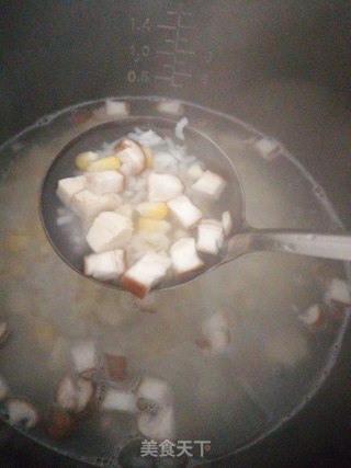 香菇鸡肉粥的做法步骤：3