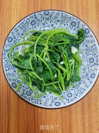 蒜蓉炒蕃薯叶的做法步骤：5