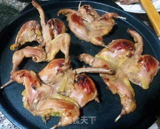香煎鹌鹑#下酒菜#的做法步骤：6