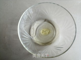 波浪纹双色戚风蛋糕的做法步骤：1