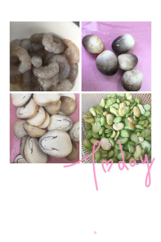 蚕豆瓣草菇炒虾仁的做法步骤：1
